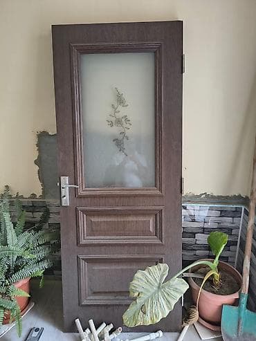 padval qapısı: Qonaq otağı üçün İşlənmiş Otaq qapısı 90x205 sm Zamok ilə, Zəmanətsiz, Ünvandan götürmə — 1