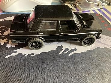 velo disk: Qara rəngli metal die-cast oyuncaq avtomobil modeli - Korpus: metal — 5