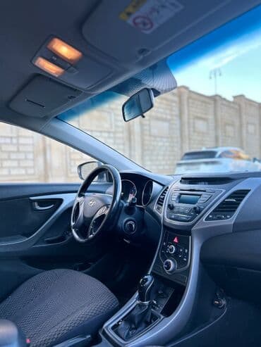 kia forte 2017: Hyundai Elantra: 1.6 l | 2014 il Sedan — 12