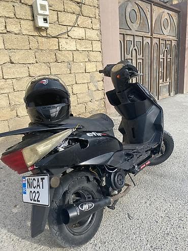 Su nəqliyyatı: Tecili pul lazimdi deye satiram endirim olacaq m4 akropovicde var — 5