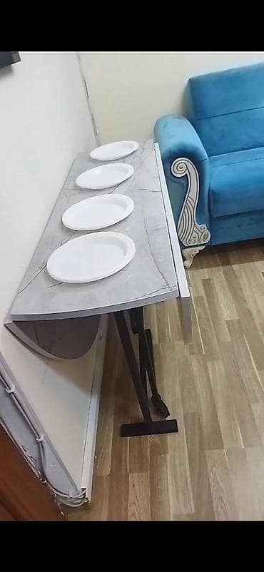 nej stol: Təzə Stol transformer. 150sm diametr. 
Polcha. 
Qiymət 280 azn start — 4