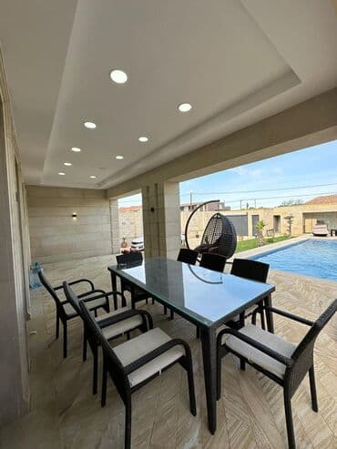 композитные бассейны в баку: Hovuz olan həyət evi. Ərazidə istirahət üçün günəş çarpayıları, stol — 5