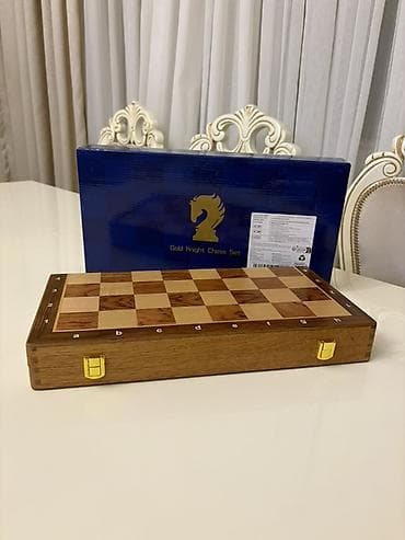 Gold Knight Chess Set – taxta şahmat dəsti 39*39 am - Material