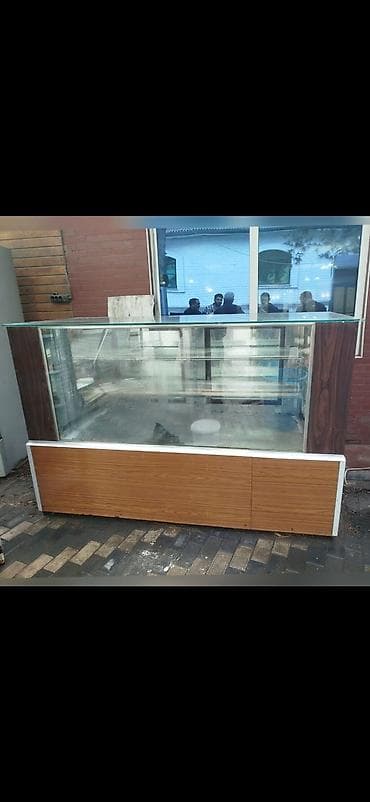 950₼ vitrin soyuducu təcili satılıt Azadlıq metrosuna yaxın yerləşir
