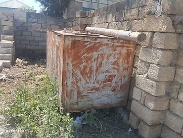 Baklar və çənlər: Bak, Metal, 3000 l l, İşlənmiş, Ünvandan götürmə — 3