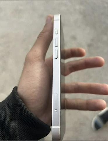 iphone 12 pro: IPhone 13, 128 GB, Gümüşü, Face ID — 2