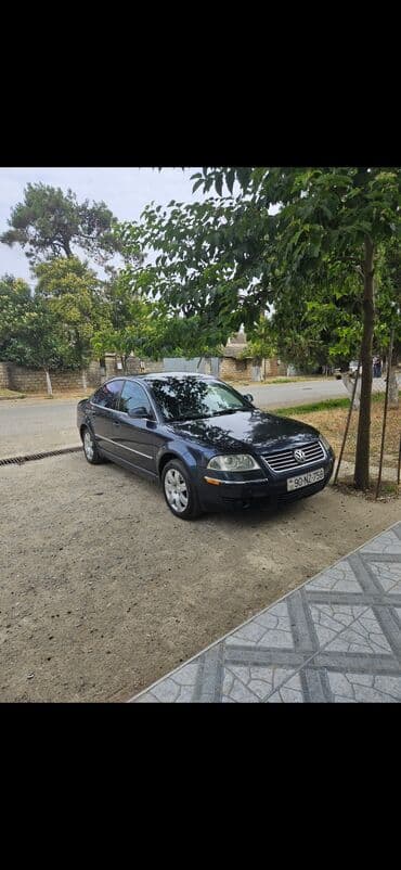 Volkswagen Passat: 1.8 l | 2004 il Sedan