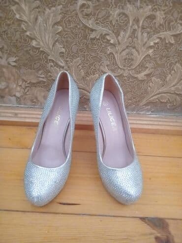 Tuflilər, Ölçü: 35, rəng - Ağ, Yeni lalafo.az -da Tuflilər, Ölçü: 35, rəng - Ağ, Yeni