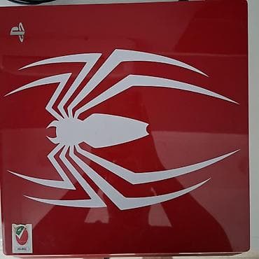 Видеоигры и приставки: PlayStation 4 Pro – Spider‑Man Edition komplekti - Limitli Spider‑Man — 2
