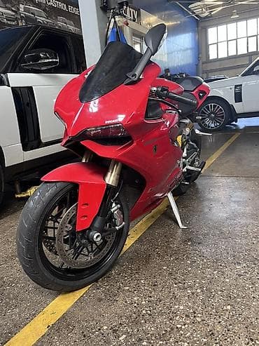 dört teker motor: Ducati 1199 Panigale – supersport sinfi - Model: Ducati 1199 Panigale — 1