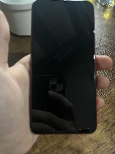 samsung s10 pulus: Samsung Galaxy A10, 32 GB, rəng - Qırmızı, İki sim kartlı — 3