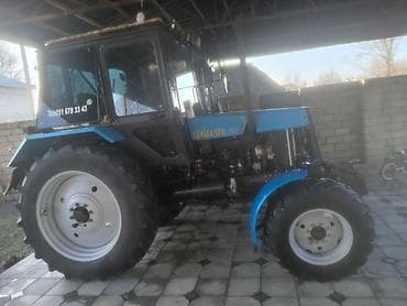 Yağlar və avtokimyəvi maddələr: Belarus MTZ traktoru - Marka/model: Belarus (MTZ seriyası) - Rəng — 1