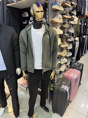 topdan paltar satisi: 4 eded Manken satilir — 2