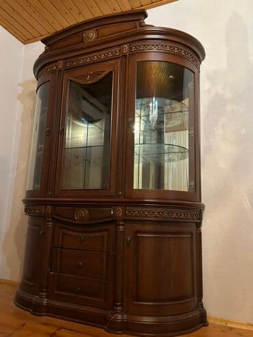 setqa qapılar: İşlənmiş, Açılan, 5 qapı Bufet, Malayziya — 1