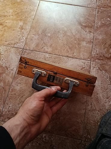 Digər alətlər: Sovet istehsalı (SSSR) köhnə taxta ölçü xətti/reyka-katlama (model — 2