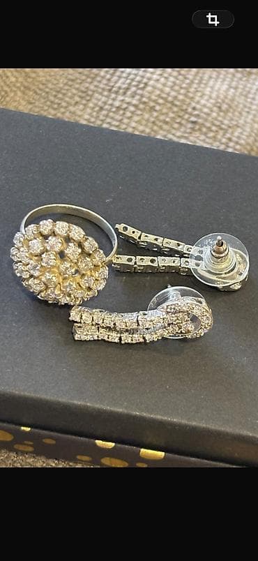 zerger: Gumuşdur.təçili satıram.Qiymətdə razılaşa bilərik.Zakaza duzəldilibdi — 2