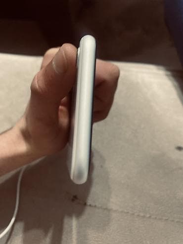 iphone 6 plata: IPhone SE 2020, Ağ, Barmaq izi — 4