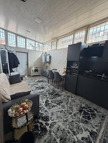 ecemide kirayə ev: Bakı, 3 otaqlı, Köhnə tikili, 75 kv. m — 10