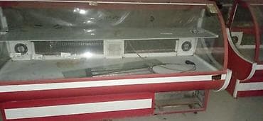 2 eded vitrin soyuducu her biri 300 Azn. Olchu 2metr. Unvan Kubinka