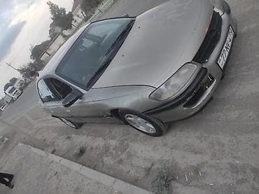 b class: Opel Omega B sedan - Kuzov: 4 qapılı sedan, gümüşü rəng - Mühərrik və — 5