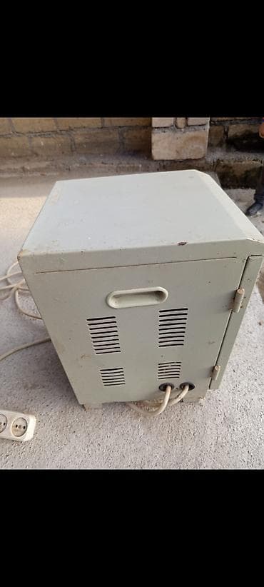 işıq lampası: Barter yoxdu real alıcıya endirim olunacaq. STAC SVC 5 kVA təkfazalı — 3