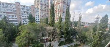 Kirayə verilən mənzil yaşayış binasında yerləşir. Mənzilin içərisində