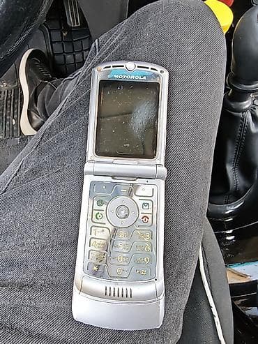 reqemsal kamera: Motorola rəng - Gümüşü, Düyməli — 2