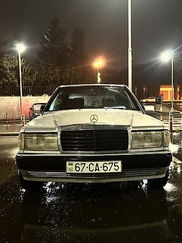 Mercedes-Benz 190 (W201): 2.5 l | 1990 il Sedan