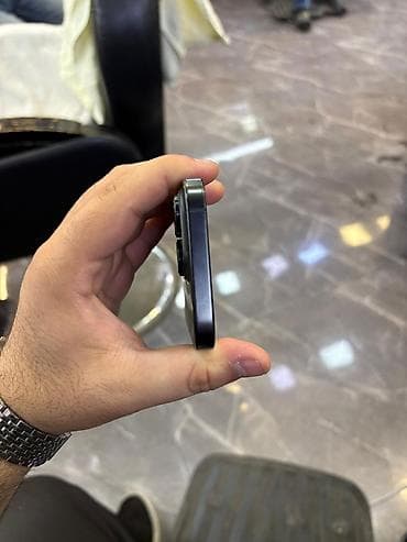 philips xenium 9@9q: IPhone 14 Pro, Qara, Face ID — 4