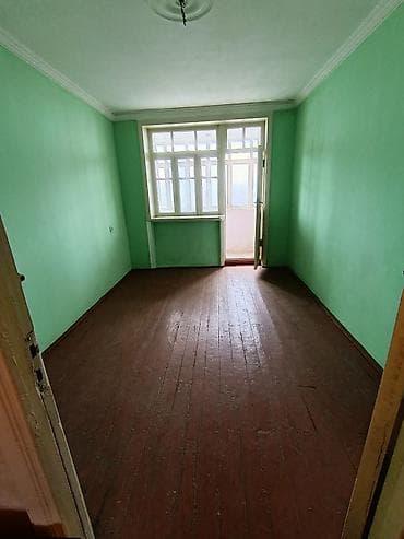 kireditle heyet evleri: Gəncə, 3 otaqlı, Köhnə tikili, 72 kv. m — 2