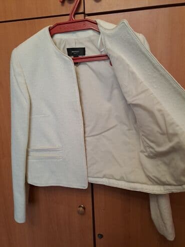 qadin ucun is elanlari: Женский пиджак. Цвет молочный. Фирмы Mango — 3