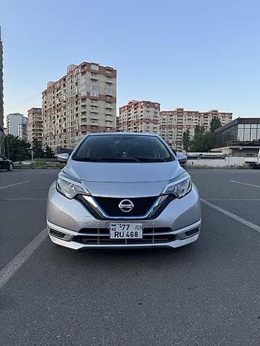 Avtomobil satışı: Nissan Note e-POWER, gümüş rəng, 5 qapılı şəhər hetçbeki. Texnologiya — 1
