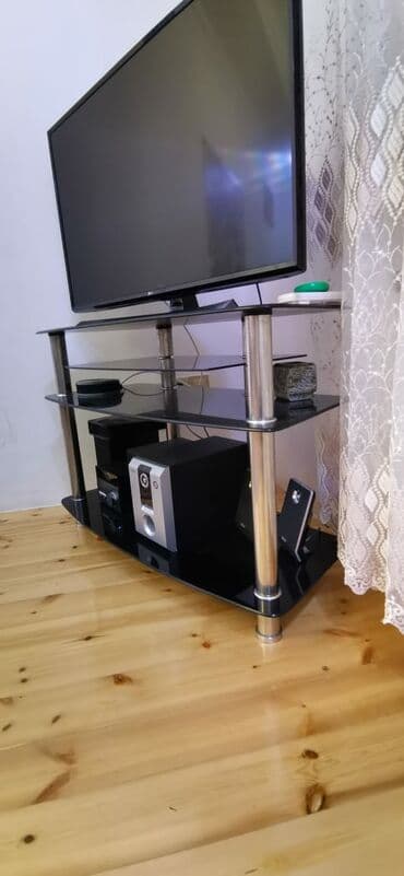 Кровати: Tv altliği deffekt yoxdur — 1