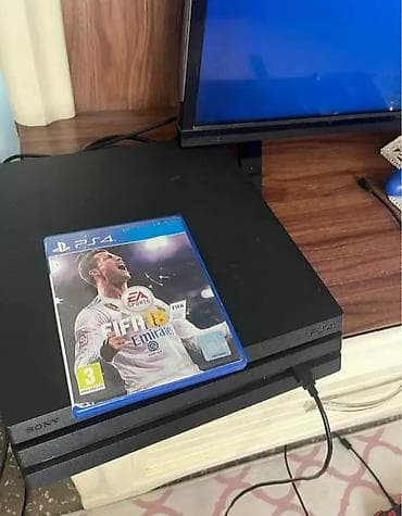 video light: PlayStation 4 (PS4) Slim oyun konsolu Xüsusiyyətlər: - Model: Sony — 1