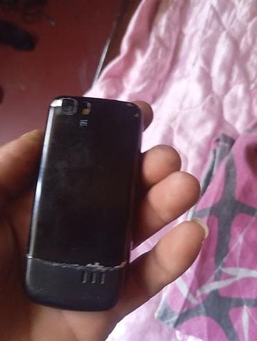s4mini ekran: Köhnə tip sürgülü düyməli mobil telefon Xüsusiyyətlər: - Sürgülü — 2