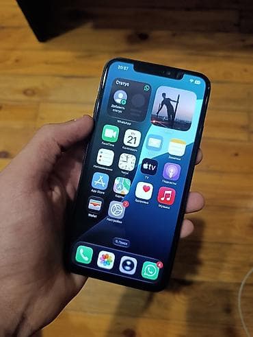 iphone refurbished: IPhone 11 Pro Max, 256 GB, Alpine Green, Barmaq izi, Simsiz şarj, Face ID — 1