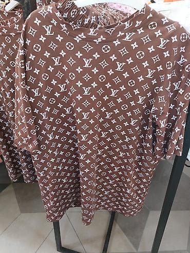 Qadın geyim dəsti – T‑shirt və şort Ölçüləri və iki rəngi mövcuddur — 1