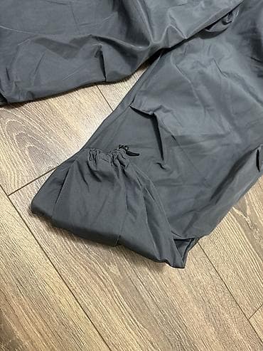 Baş geyimləri: Qrafit boz rəngdə idman/küləkkeçirməz kostyum dəsti - 2 hissə — 4