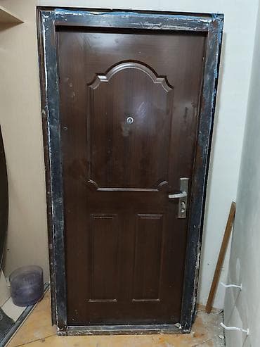 Seyf qapi. 120 man. Ölçü standart. Unvan. Xirdalan bazar