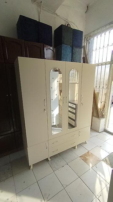 4 qapılı yeni dolablar rəng seçimləri var ölçü 1.60x2 olcude tezedir