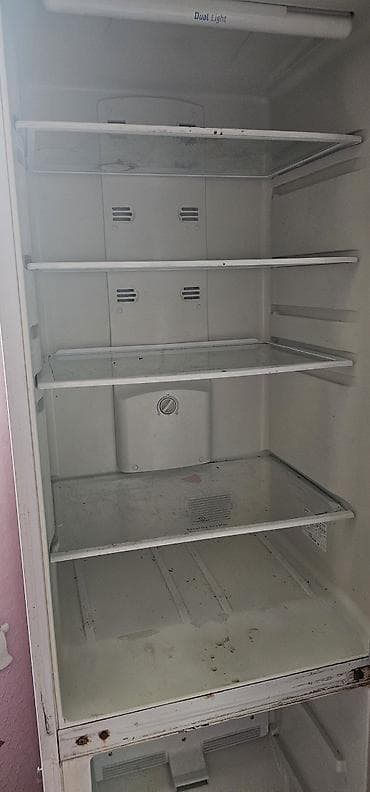 qapi zvanoku: Indesit iki kameralı soyuducu - Rəng: ağ - Brend və nişan: Indesit - — 2