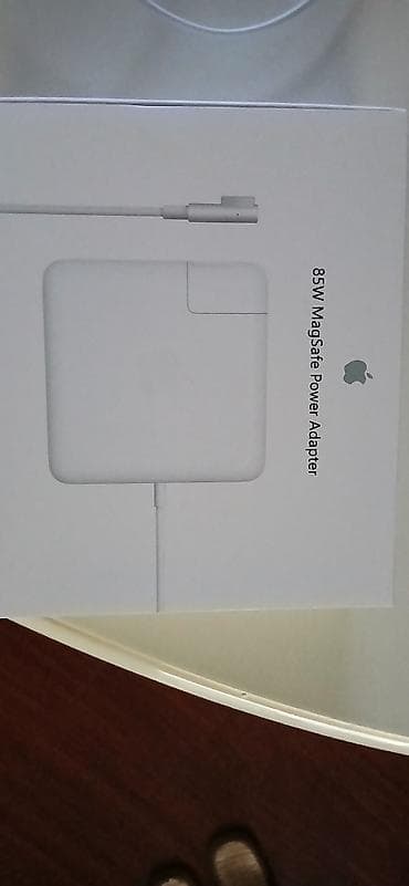 2.el macbook: Apple 85W MagSafe Power Adapter (T-tip) - Model: 85W MagSafe Power — 2