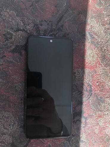 samsung galaxy a52 ekran: Samsung Galaxy A52, rəng - Qara, Barmaq izi — 2