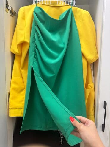 Yubka təzədir. S razmerdir