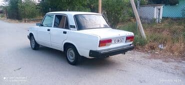 w211 disk: Vaz 2107, ağ rəng, 4 qapılı sedan. Xüsusiyyətlər: - Klassik kuzov — 4