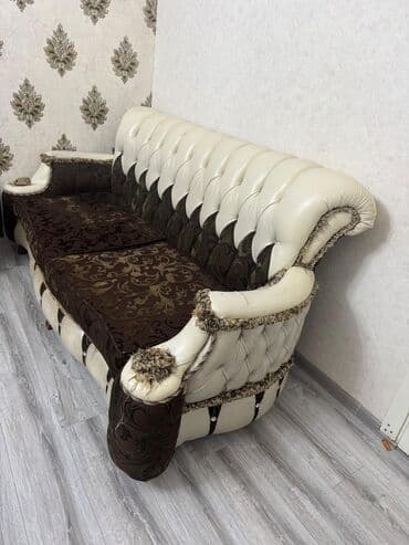 divan dəri: Divan, İşlənmiş, Açılmayan, Bazasız, Dəri, Çatdırılma yoxdur — 5