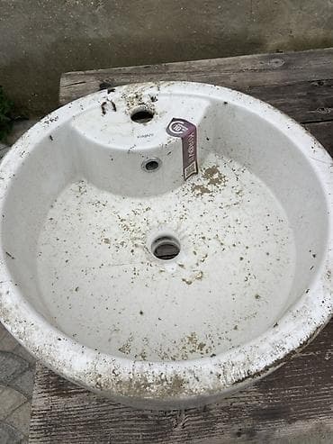 hamam ucun tulpan: Dairəvi keramika əl-üz yuma qabı (lavabo) - Marka: Kirevit - — 1