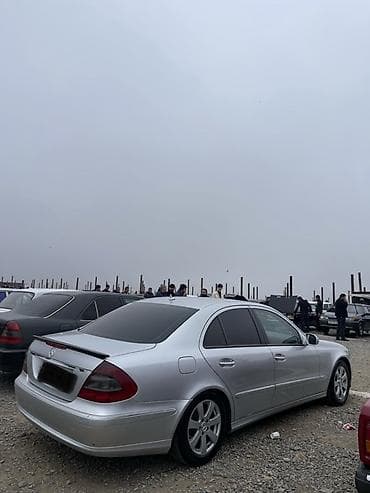 panel radyator: Mercedes-Benz E-Class: 2.2 l | 2007 il Sedan — 2