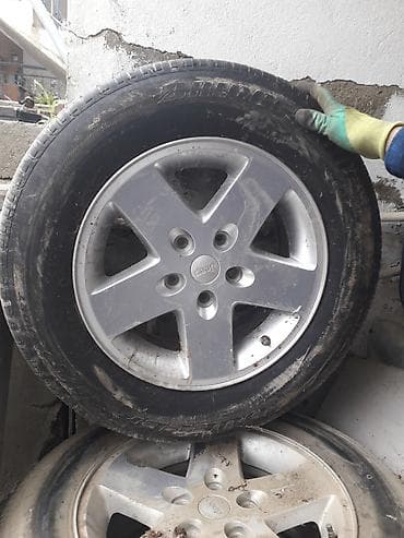 Disk təkər 235 / 65 / R 17, 5 Boltlu