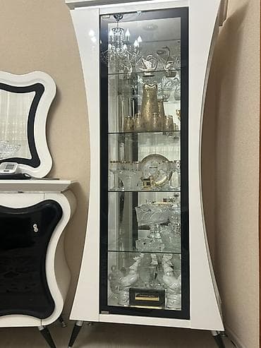 plastik stol stul satilir: Qonaq otağı üçün dəst – ağ-qara dizaynlı Tərkib: - Masin — 3